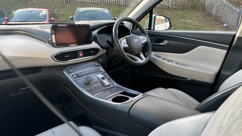 Hyundai SANTA FE 1.6 TGDi Hybrid Ultimate 5dr 4WD Auto Hybrid Estate